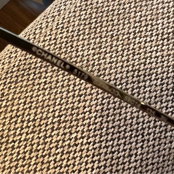 AVAILABLE - Picture 3 of 6